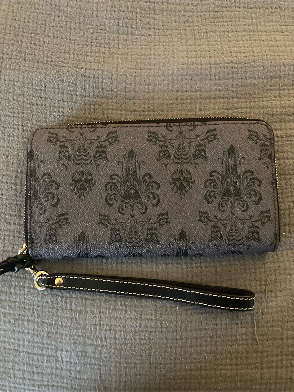 Dooney & Bourke Gray Damask Zip Wristlet with Gold Plaque - Picture 2 of 4